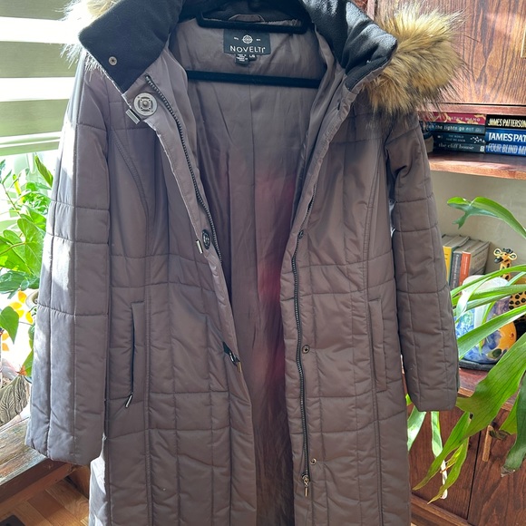 Winter coat with faux fur trim on hood - Picture 5 of 5